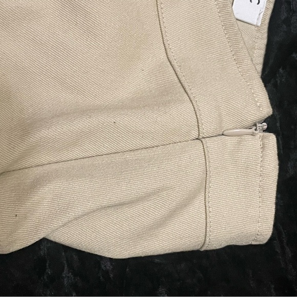 Beige/Tan Khaki Pleated Mini Skort - Picture 4 of 6